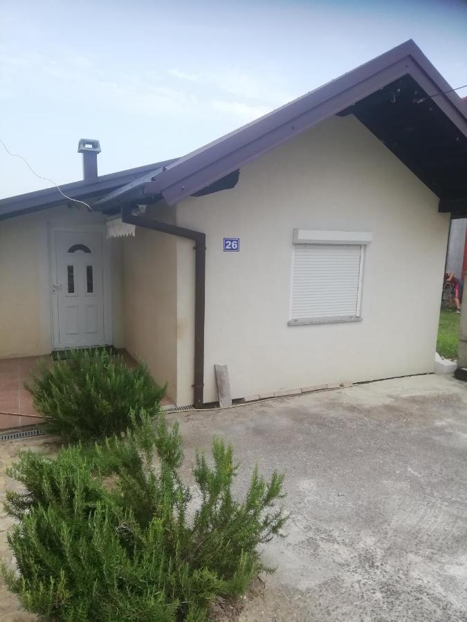Kuca Za Odmor Sparta Dugo Selo Exterior photo